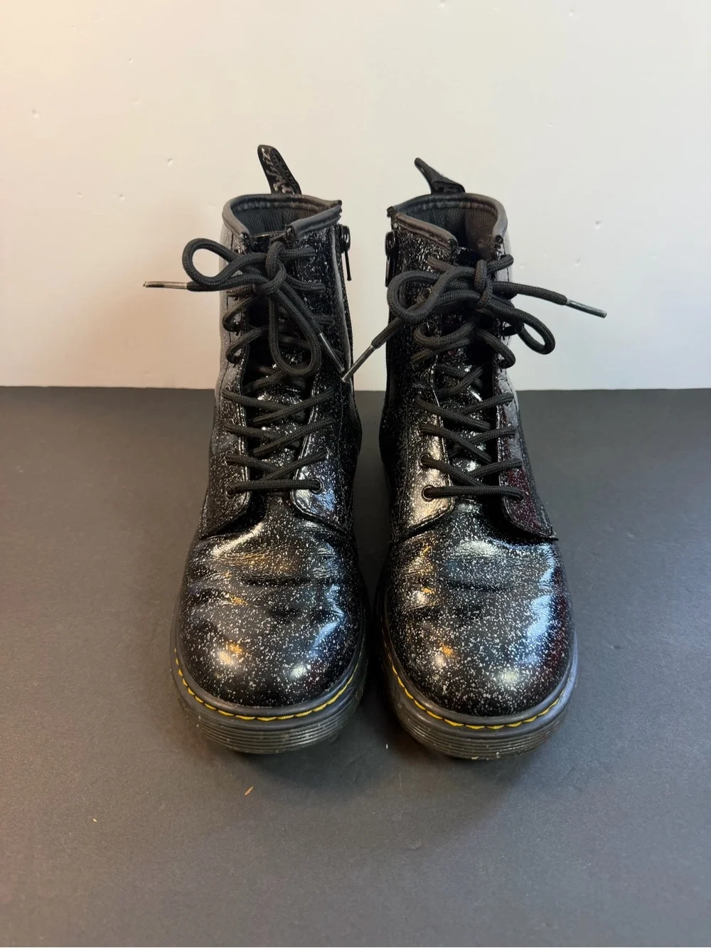 Dr Martens AirWair 1460 J Cosmic Glitter Black Youth Size 6 Lace Up And Zipper